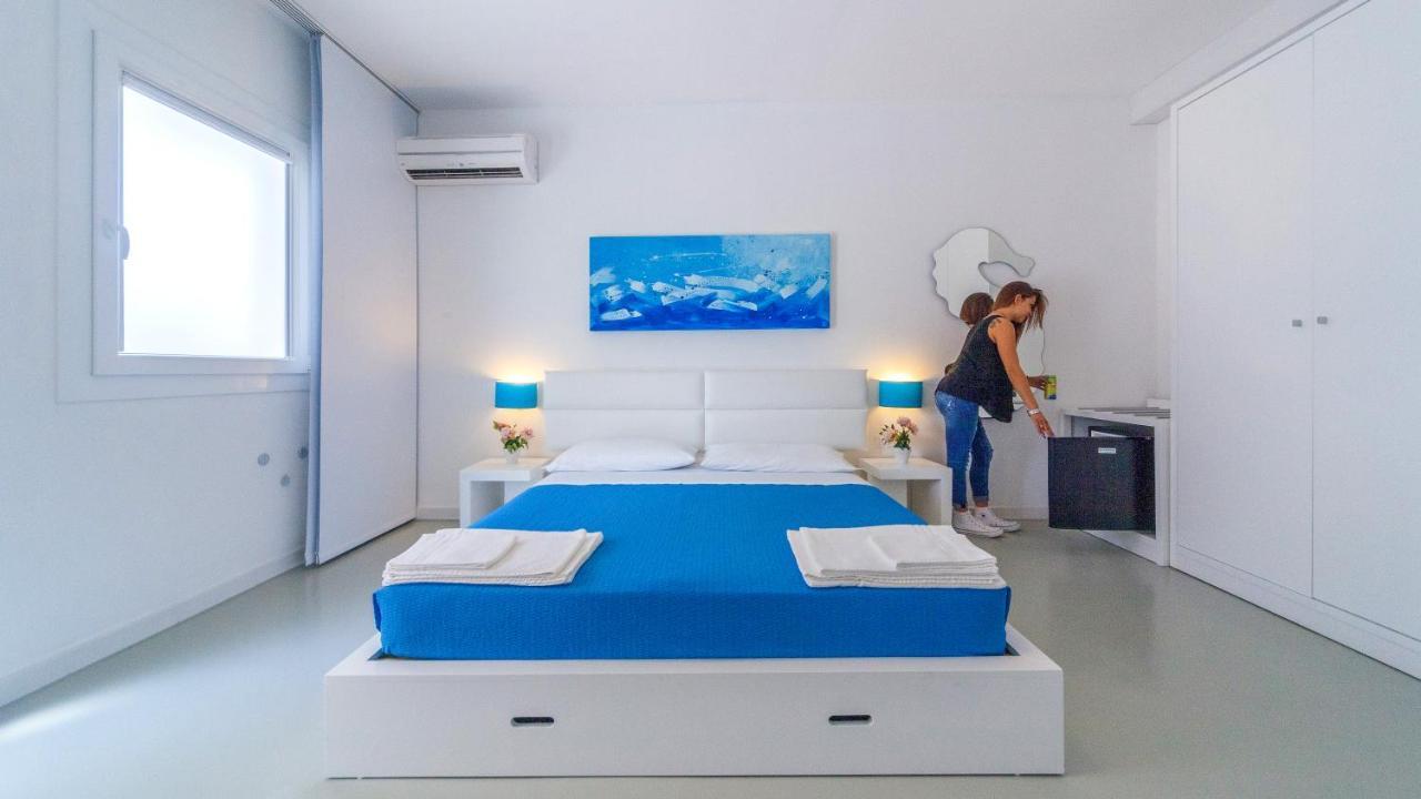Hotel Beach Salento Marina Di Pescoluse Kültér fotó